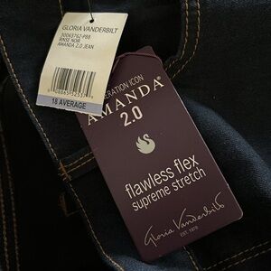 New with tags Gloria Vanderbilt dark denim jeans